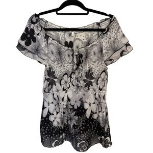 Nicola Floral Black and White Women's Top